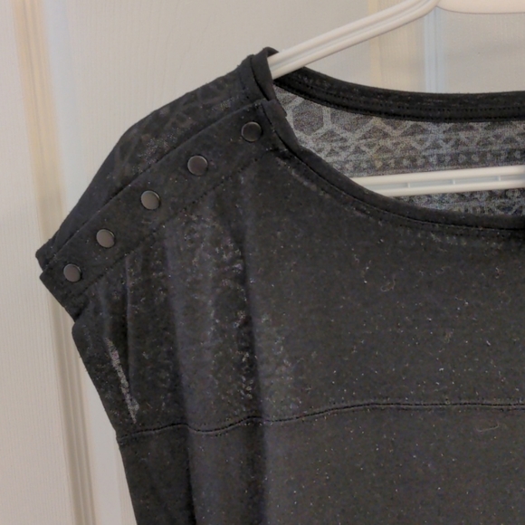 Black nursing top - Picture 3 of 3